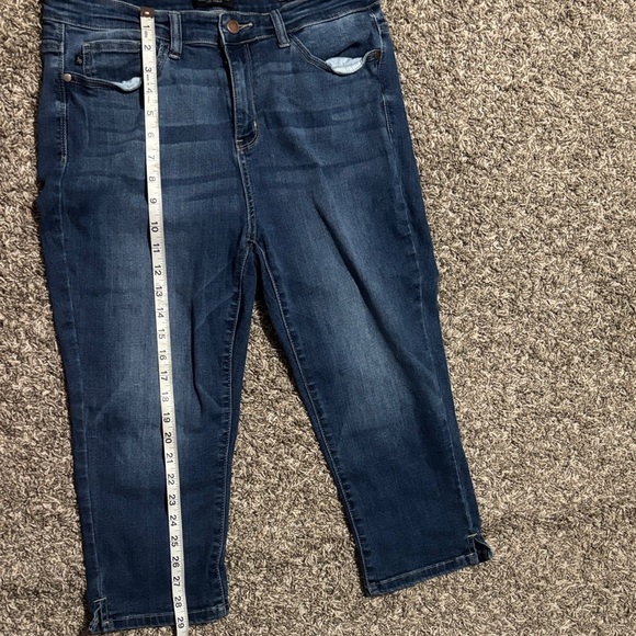 Judy Blue Deep Indigo Cropped Jeans - Picture 8 of 11
